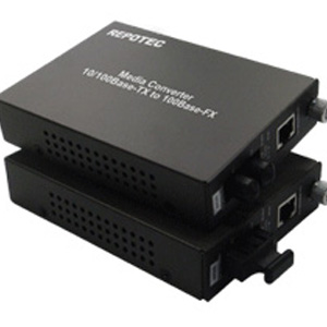 Repotec 10/100 Bridge Media Converter